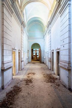 Abandoned Hallway in Decay. by Roman Robroek