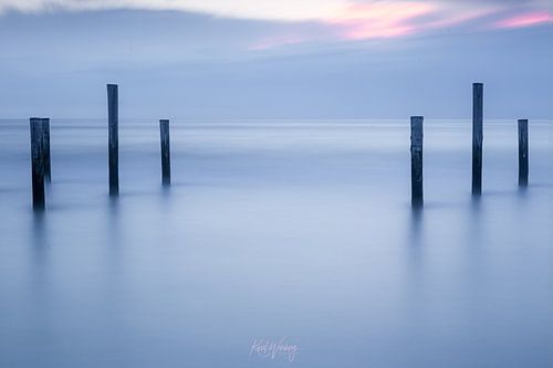 Minimalisme au coucher du soleil.