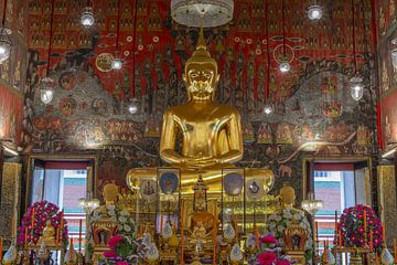 Gouden mediterende Boeddha bij Wat Saket in Bangkok van Walter G. Allgöwer