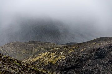 In den Wolken und in den Bergen | Island