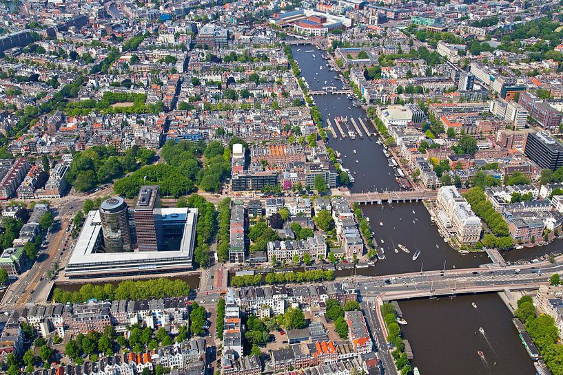 Luchtfoto de Pijp en Amstel te Amsterdam van Anton de Zeeuw