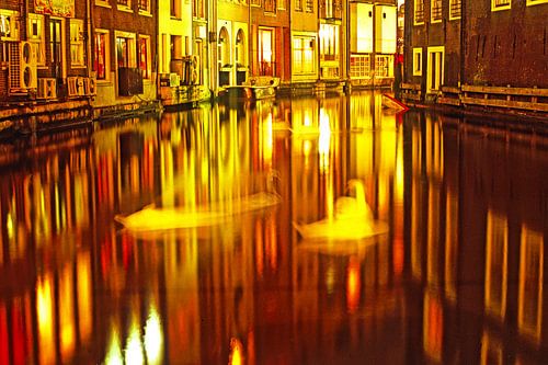 AMSTERDAM met ZWANGEN