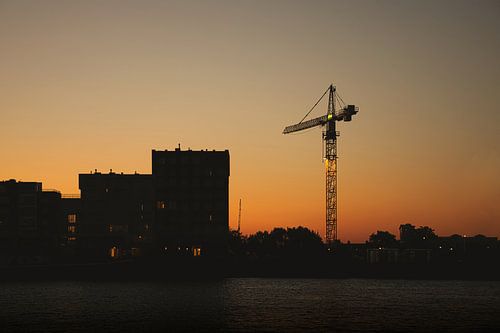 Auf der anderen Straßenseite. von Bert Seinstra