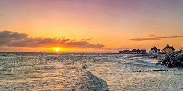 Zonsopgang in de Fehmarn Sound van Dieter König