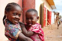 Twee Zusjes in Madagascar