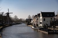 Dokkum: Molen en Straatbeeld in Harmonie