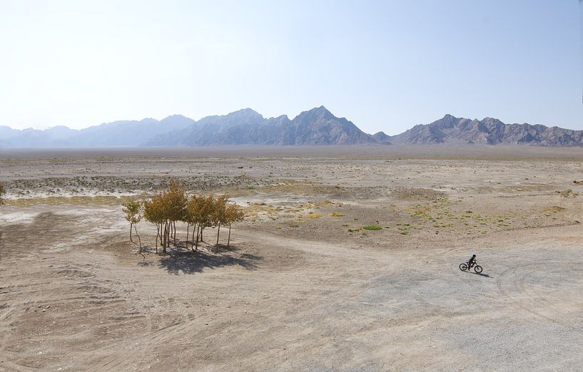 "Zein-o-Din: The Desert Jewel of the Silk Road" by hans scholte