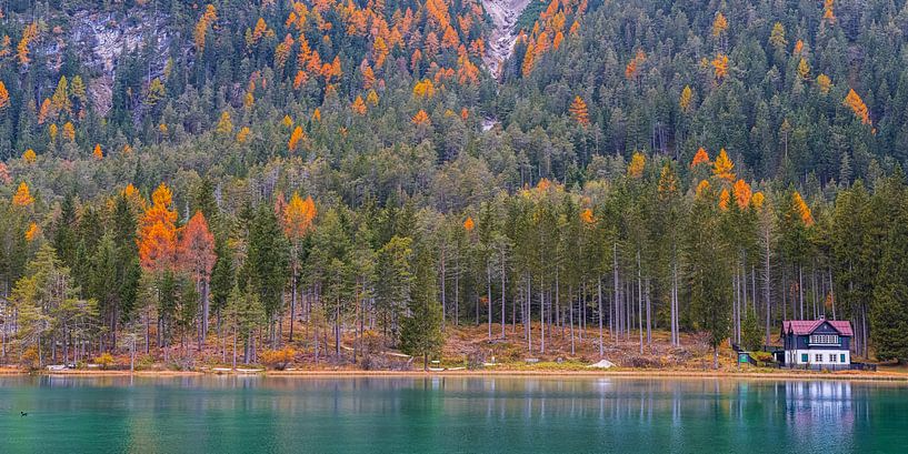 Herfst bij Lago di Dobbiaco van Henk Meijer Photography