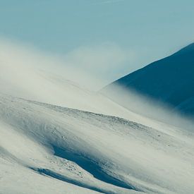 Sneeuwvlakte in IJsland von Margreeth Kersbergen