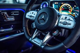 Mercedes AMG GLA 45 S von Bas Fransen
