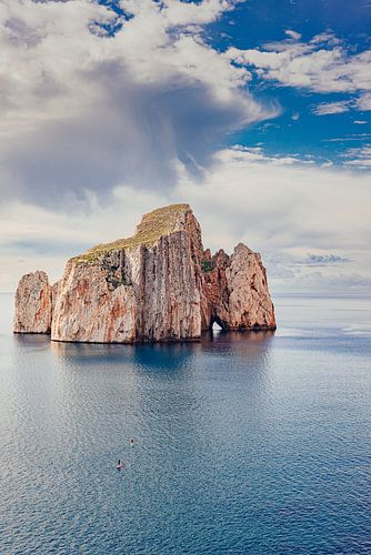 Die Felsformation „Pan di Zucchero“, Sardinien von Istranzos Fine Art Prints
