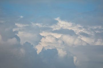 Wolken in de lucht - Verliefd von Rouzbeh Tahmassian