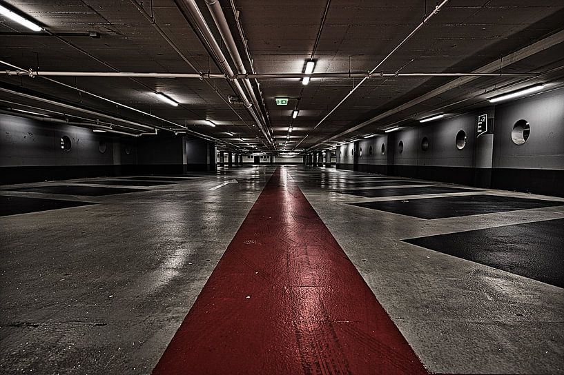 Parking garage in Rotterdam by Jim Looise