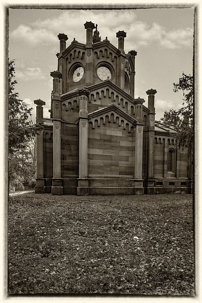 Mausolée dans le cimetière principal de Francfort par Thomas Riess