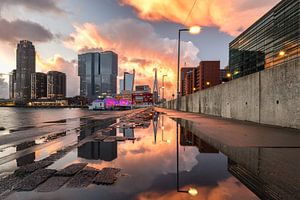 Zonsondergang bij Kop van Zuid (Rotterdam)