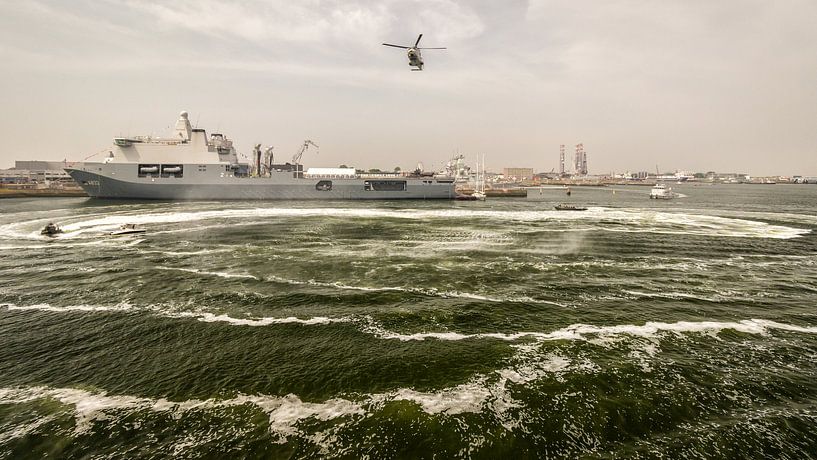 Bij de Marine  by Elmar Marijn Roeper