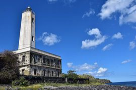 Phare près de Gelso Beach - Vulcano - Iles Liparian sur Vinte3Sete