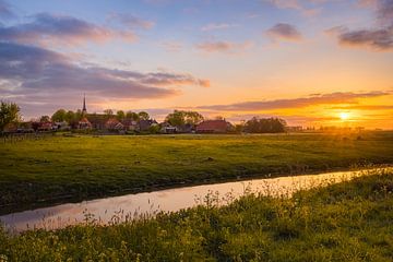 Sonnenaufgang in Niehove von Henk Meijer Photography