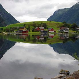 Der schönste Fjordspiegel / The most beautiful Fjord mirror von Mark Veen