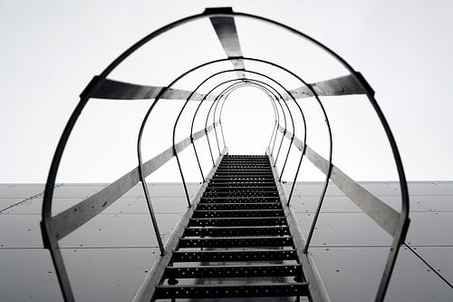 Brandtrap aan de gevel