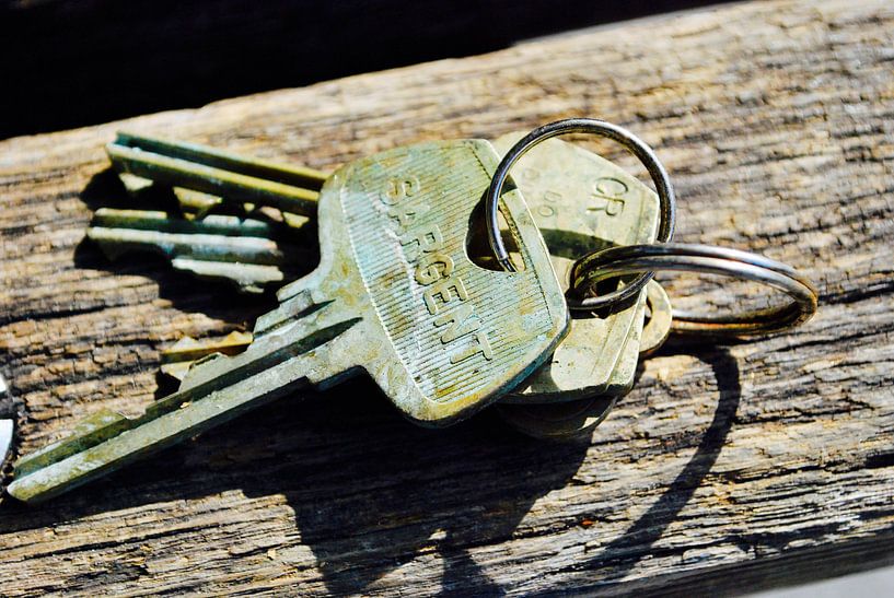 Forgotten Key on a Bench - Central Park, New York by Be More Outdoor