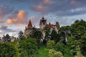 Dracula Bran Kasteel in Roemenië van Roland Brack