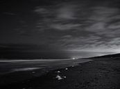 Nachtopnamen van het strand van Heemskerk van Paul Beentjes thumbnail