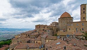 Blick über die Stadt Volterra, Italien