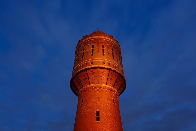 The Heuveloord water tower in Utrecht (2) by Donker Utrecht