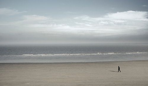 1058 Black dressed Man