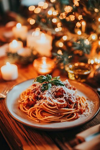 Gezellig pastadiner bij kaarslicht