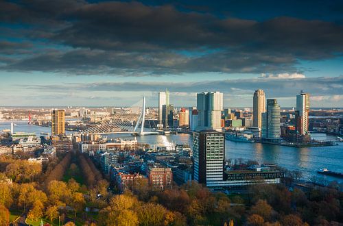 Le ciel de Rotterdam sur Ilya Korzelius