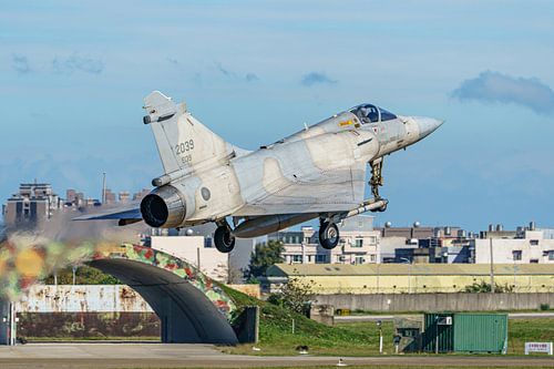 Landende Taiwanese Dassault Mirage 2000-5EI.