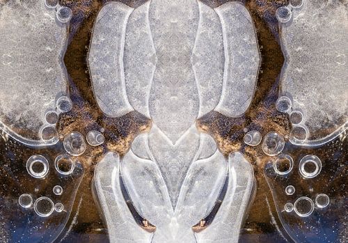 Woman (structure in ice)