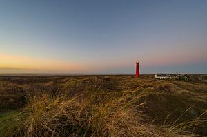 Schiermonnikoog zonsondergang in de duinen bij de vuurtoren van Sjoerd van der Wal Fotografie