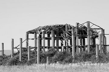 Abandoned factory by Inge Hogenbijl