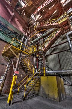 Escaliers en acier sur Sven van der Kooi (kooifotografie)