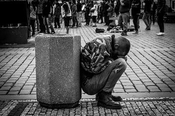 Wanderer in Prag von Julian Buijzen