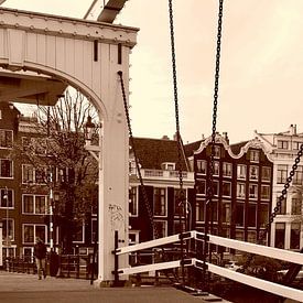 The Skinny Bridge over the Amstel nostalgic by Amsterdam Highlights
