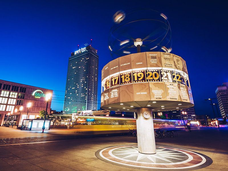 Berlin – Alexanderplatz / Weltzeituhr par Alexander Voss