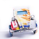Citroen 2CV - Lelijke eendje - Oldtimer - Auto Close-up van handmatig gemaakte tinnen speelgoed auto van Dorus Marchal thumbnail