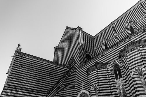 Detail van de zijkant van de Dom van Orvieto.