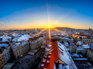 Sneeuw en zon in Praag