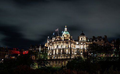 Museum on the Mound by Stefan Havadi-Nagy
