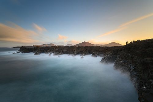 Los Hervideros - Lanzarote by Robin Oelschlegel