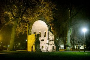 Barbarossa-Ruine in Nijmegen. von Fotografie Arthur van Leeuwen