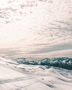 Winterlicher Blick über die französischen Alpen um Saint Francois Longchamp von Mick van Hesteren