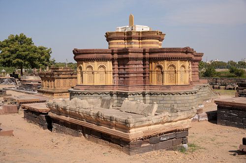 Architecturale pracht en praal van Rao Lakha Chhatri