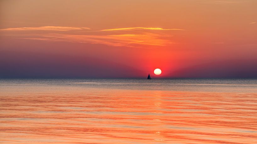 Zonsondergang aan de Oostzee, Duitsland van Adelheid Smitt