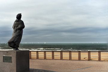 Fisherman's wife in Scheveningen